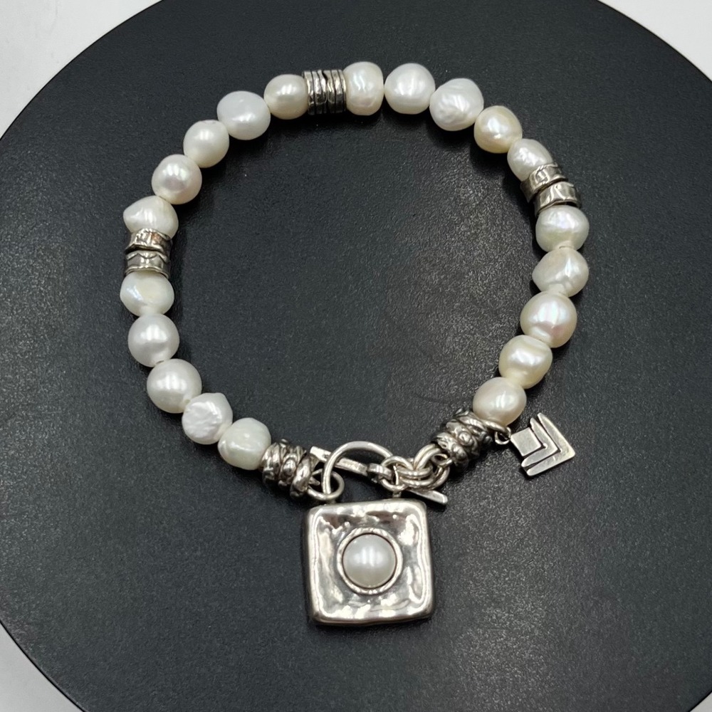 SILPADA 925 Sterling Silver White Pearl‎ Hammered Toggle Charm Bracelet B1439
